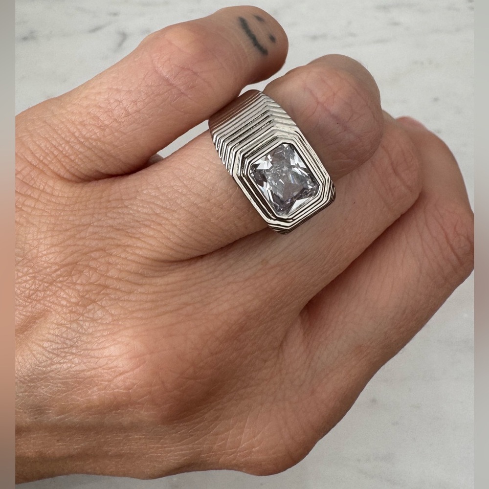 luv aj ridged pyramid ring